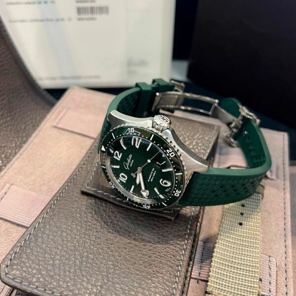 Glashütte 1-36-13-07-83-34 Original SeaQ Panoramadatum